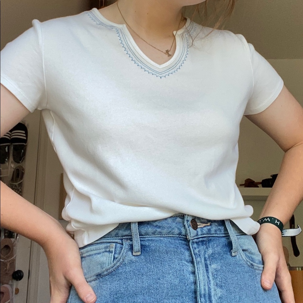unique neck embroidered white and blue tshirt